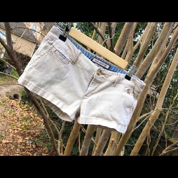 Abercrombie & Fitch Stretch Khakis - Picture 2 of 9